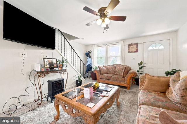 431 RARITAN ST, Camden, NJ 08105