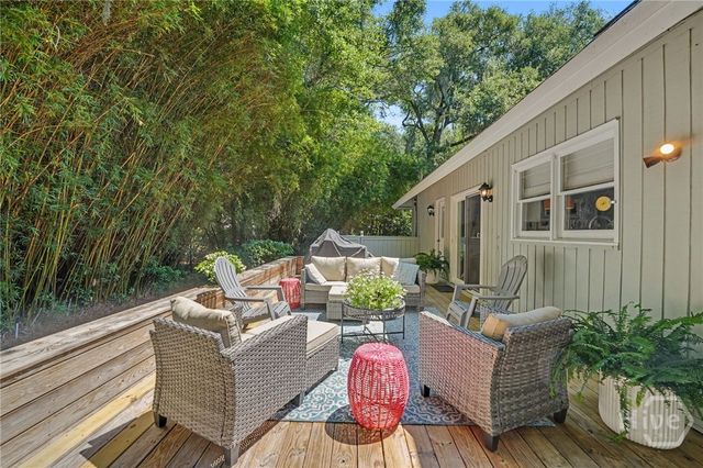 7 Fletcher Lane, Savannah, GA 31411
