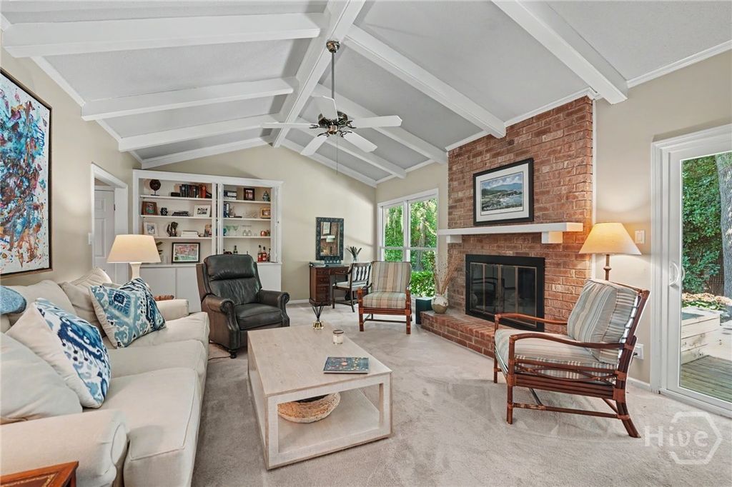 Image 24 of property listing at 7 Fletcher Lane, Savannah, GA 31411