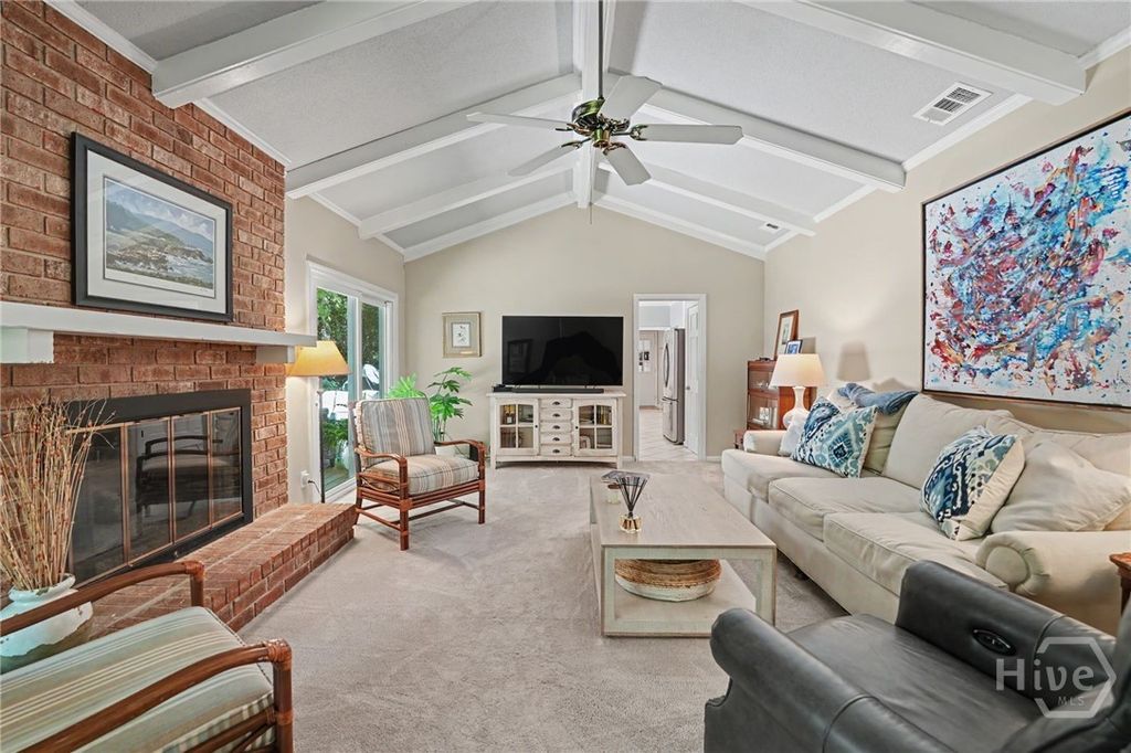 Image 27 of property listing at 7 Fletcher Lane, Savannah, GA 31411
