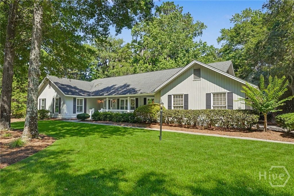 Image 3 of property listing at 7 Fletcher Lane, Savannah, GA 31411