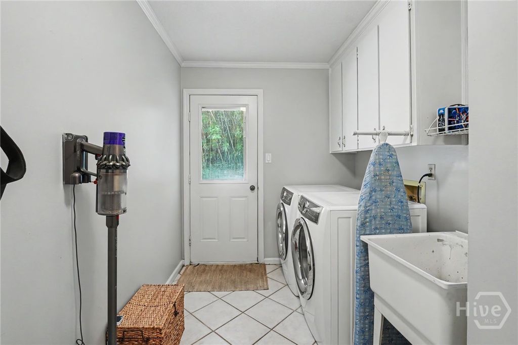 Image 31 of property listing at 7 Fletcher Lane, Savannah, GA 31411
