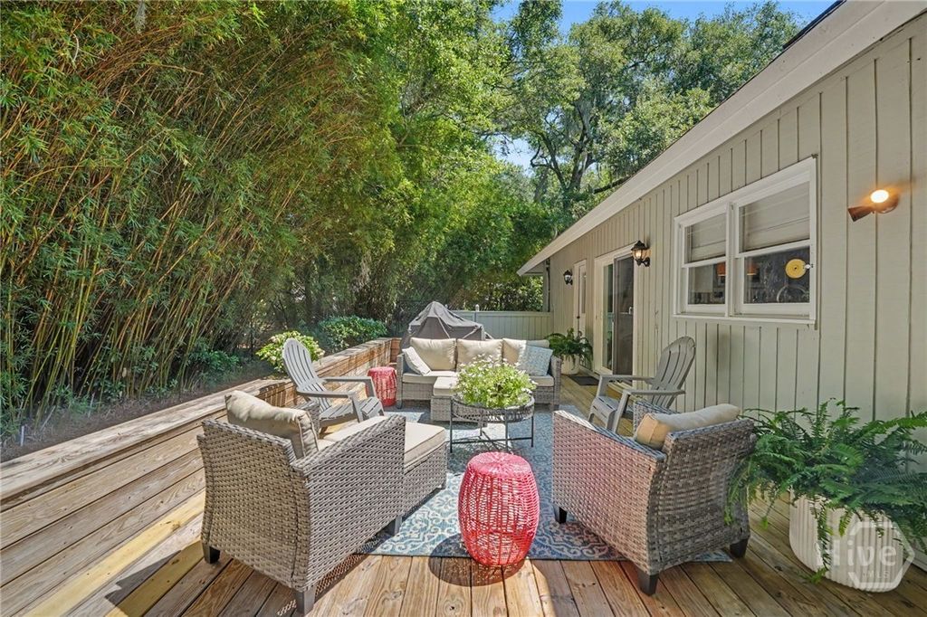 Image 47 of property listing at 7 Fletcher Lane, Savannah, GA 31411