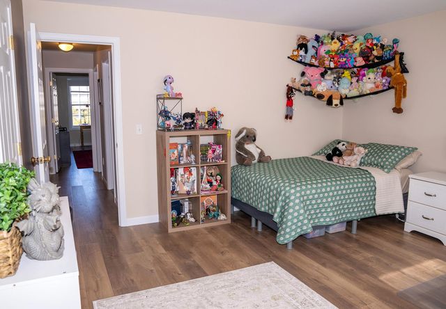 34 Lavoie Drive, Essex Junction, VT 05452