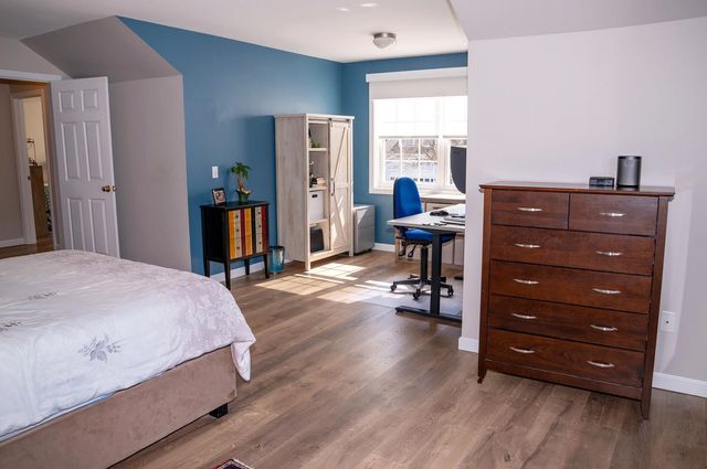 34 Lavoie Drive, Essex Junction, VT 05452