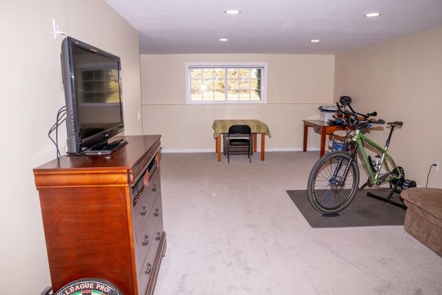 34 Lavoie Drive, Essex Junction, VT 05452