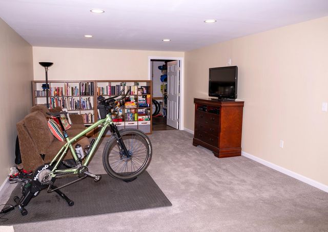 34 Lavoie Drive, Essex Junction, VT 05452