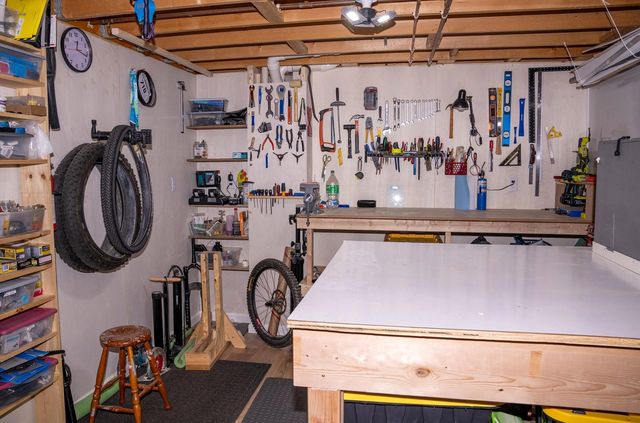 34 Lavoie Drive, Essex Junction, VT 05452