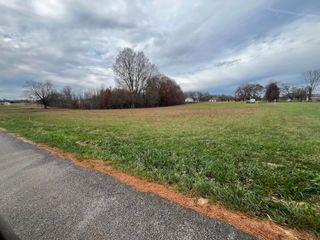 226 Burton Lane, Nancy, KY 42544