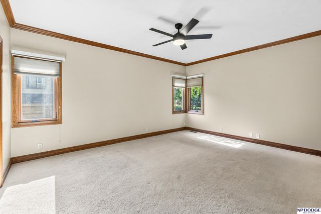 16717 Leavenworth Circle, Omaha, NE 68118