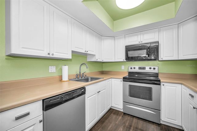 1121 QUEEN ANNE DRIVE C, Palm Harbor, FL 34684