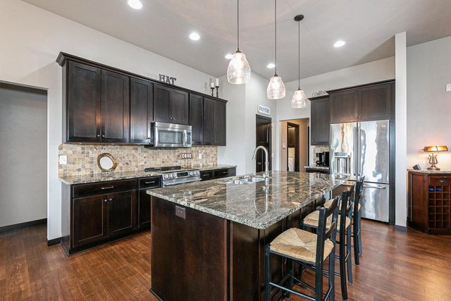 4873 W JACK PINE COURT, Appleton, WI 54913
