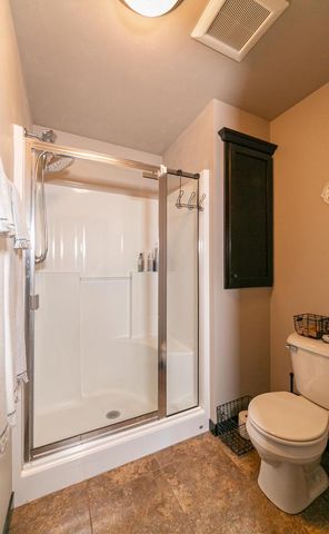 4873 W JACK PINE COURT, Appleton, WI 54913