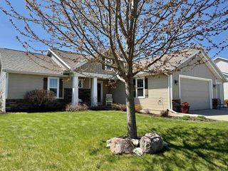 4873 W JACK PINE COURT, Appleton, WI 54913