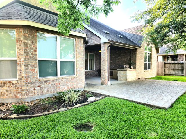 22106 Flashing Ridge Drive, Spring, TX 77389