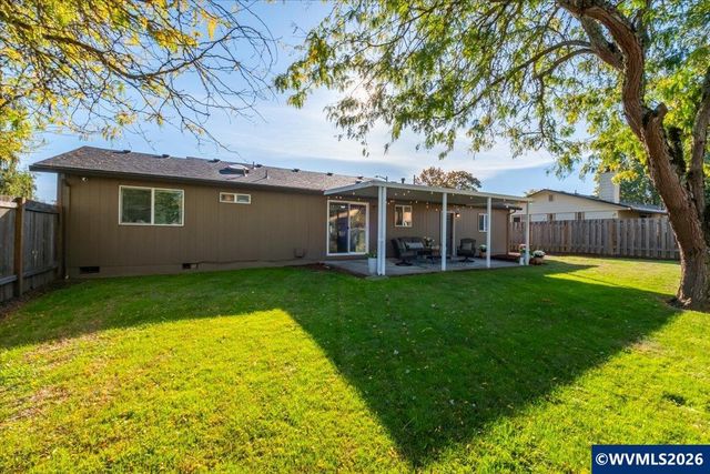 1487 Palace Dr NE, Salem, OR 97301