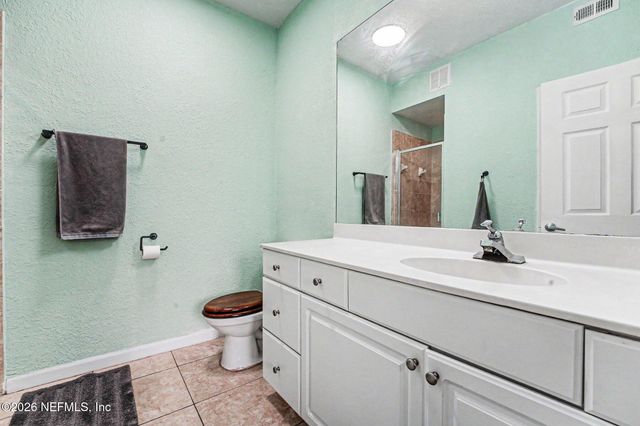 8539 GATE Parkway W 633, Jacksonville, FL 32216
