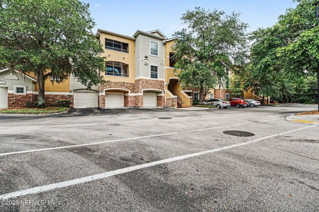 8539 GATE Parkway W 633, Jacksonville, FL 32216