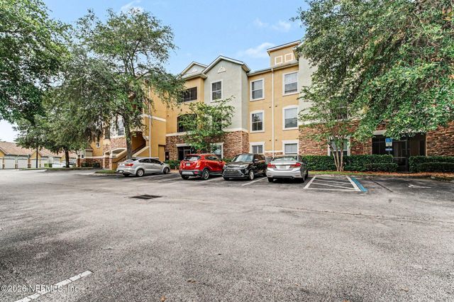 8539 GATE Parkway W 633, Jacksonville, FL 32216