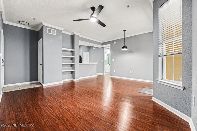 8539 GATE Parkway W 633, Jacksonville, FL 32216