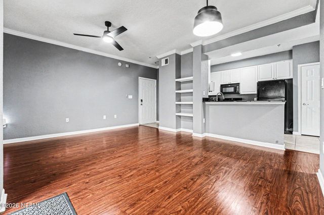 8539 GATE Parkway W 633, Jacksonville, FL 32216