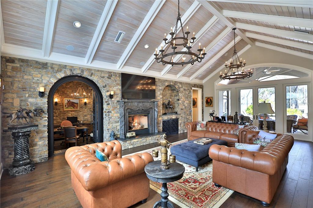 Image 19 of property listing at 7963 SE 12TH CIRCLE, Ocala, FL 34480