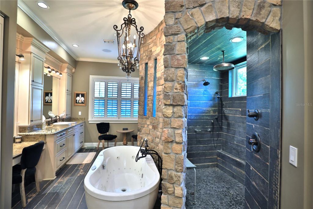 Image 30 of property listing at 7963 SE 12TH CIRCLE, Ocala, FL 34480