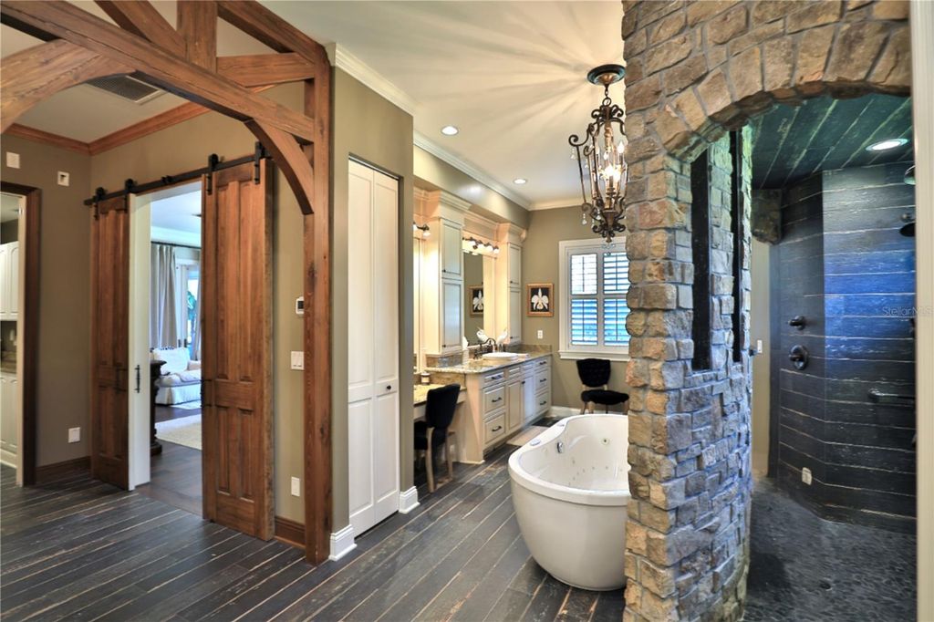 Image 31 of property listing at 7963 SE 12TH CIRCLE, Ocala, FL 34480