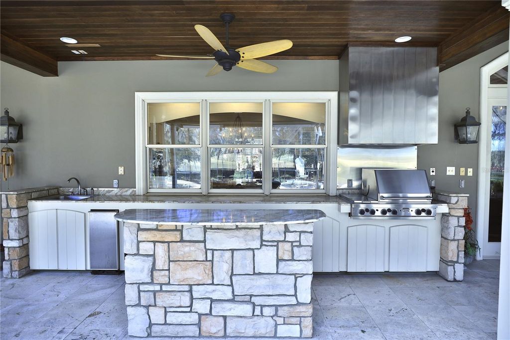 Image 40 of property listing at 7963 SE 12TH CIRCLE, Ocala, FL 34480