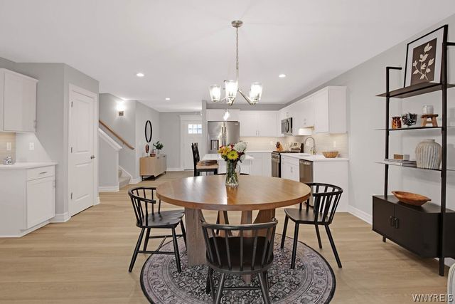 24 B Essex Woods Lane, Amherst, NY 14228