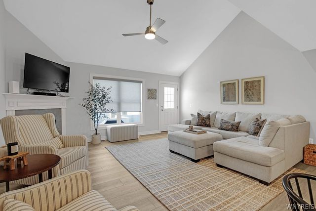 24 B Essex Woods Lane, Amherst, NY 14228