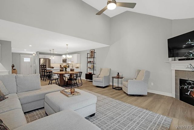 24 B Essex Woods Lane, Amherst, NY 14228