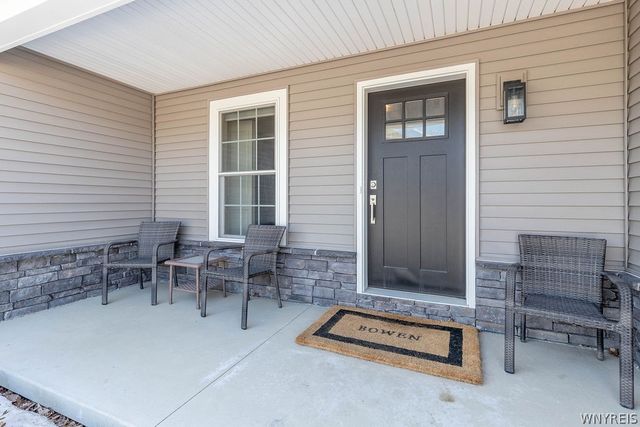 24 B Essex Woods Lane, Amherst, NY 14228