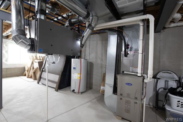 24 B Essex Woods Lane, Amherst, NY 14228