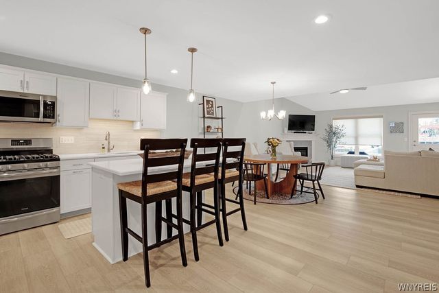 24 B Essex Woods Lane, Amherst, NY 14228