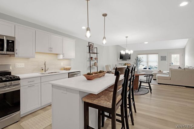 24 B Essex Woods Lane, Amherst, NY 14228