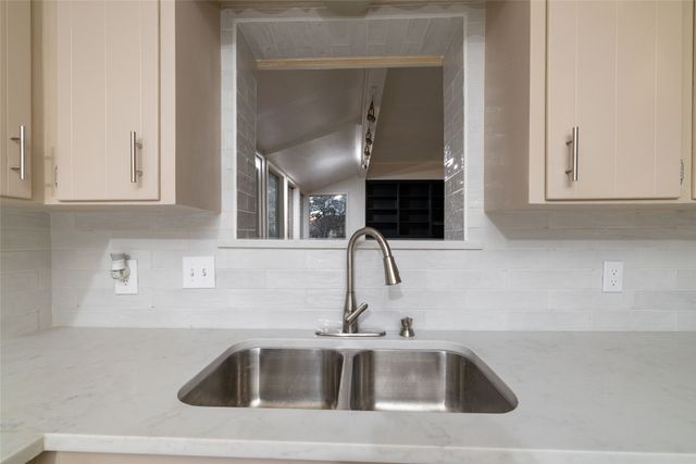 7325 Normandy Road, Fort Worth, TX 76112