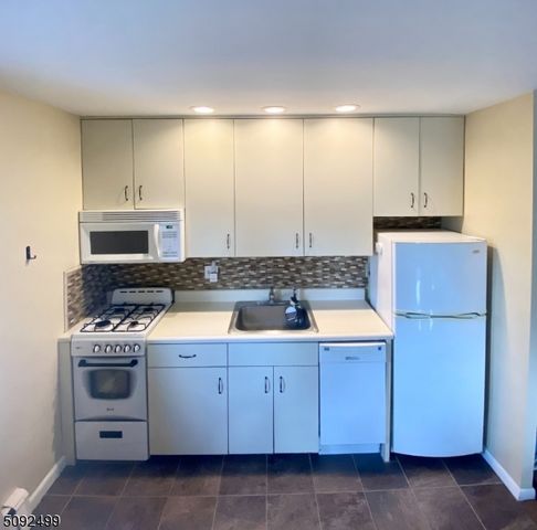 50 Elm St 4B, Morristown Town, NJ 07960