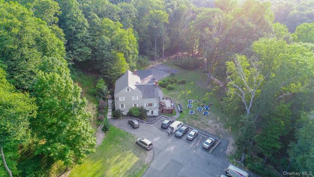 996 Haverstraw Road, Suffern, NY 10901