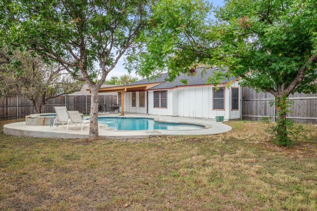 10212 W Rutland VLG, Austin, TX 78758