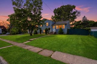 218 Schillaci Ln, South Plainfield Boro, NJ 07080