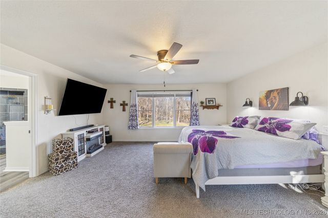 1701 N Hopi Street, Chouteau, OK 74337