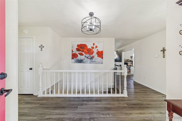 1701 N Hopi Street, Chouteau, OK 74337