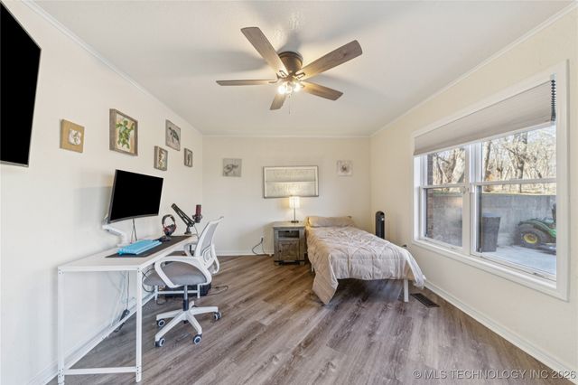 1701 N Hopi Street, Chouteau, OK 74337