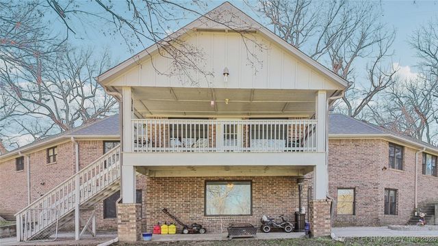 1701 N Hopi Street, Chouteau, OK 74337