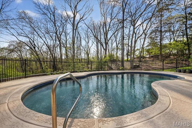 18110 Linden Grove Lane, Wildwood, MO 63038