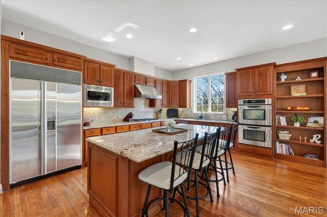 18110 Linden Grove Lane, Wildwood, MO 63038