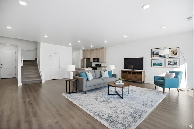 10 S 410 W, Providence, UT 84332