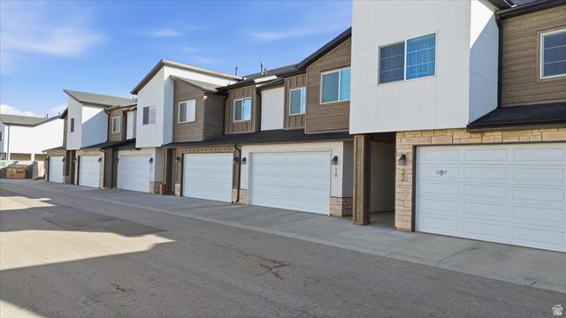 10 S 410 W, Providence, UT 84332