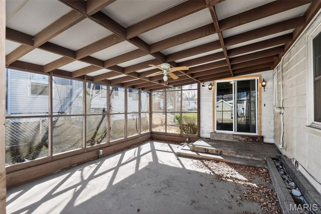 10436 Ewell Drive, St Louis, MO 63137